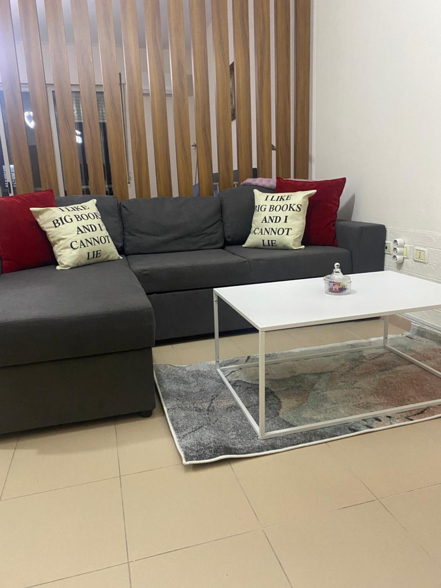Chlo Apartment 4 Tirane Esterno foto